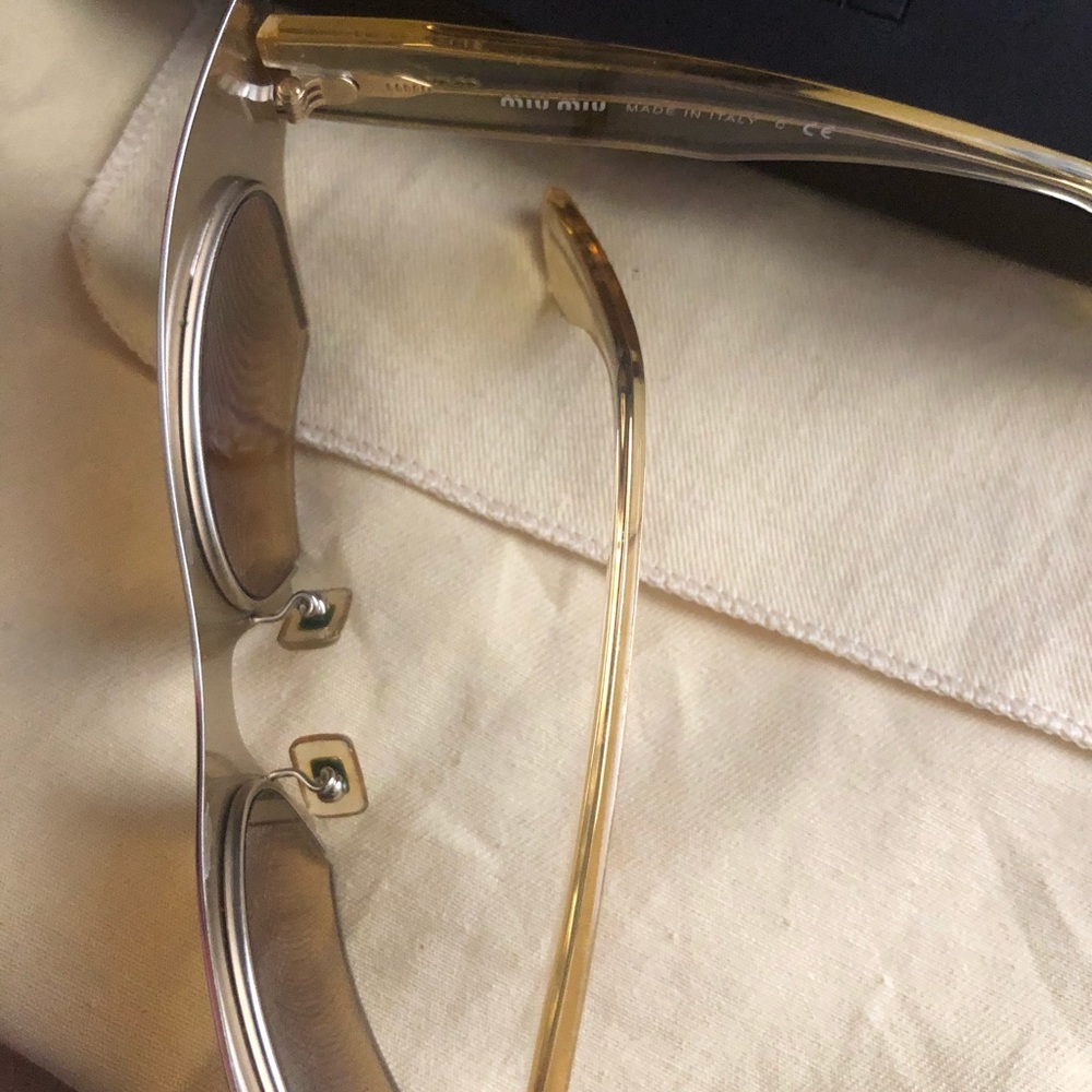 Gold Miu Miu CAT SHAPED SUN GLASSES - Picture 2 of 2
